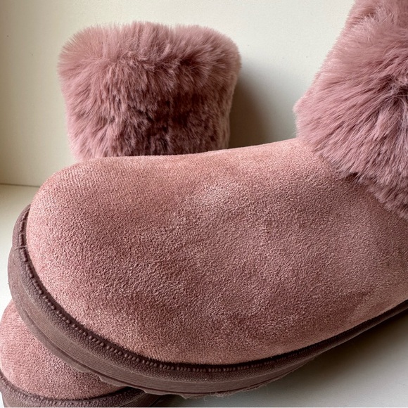 SO COATIMUNDI Women’s Winter Boots Mauve Faux Fur Cozy Slip On Size 7 - Picture 10 of 11